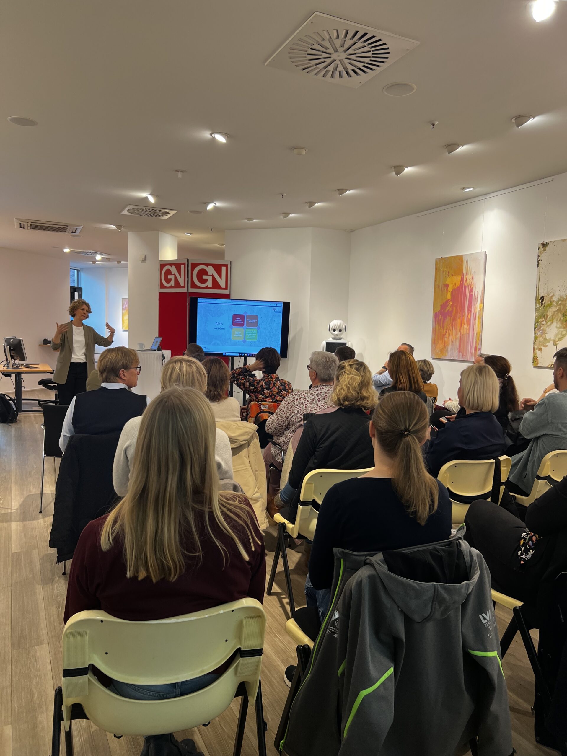 Eva List als Referentin der smarten Morgenstunde in Nordhorn zum Thema LinkedIn